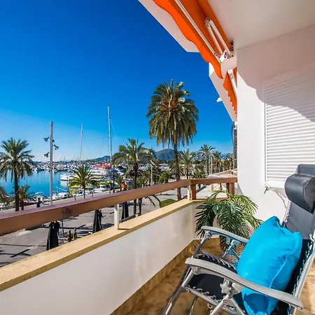 Apartment For 4, With Sea Views *